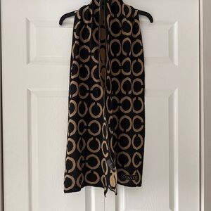 Coach Black and Brown Circle Pattern C Scarf